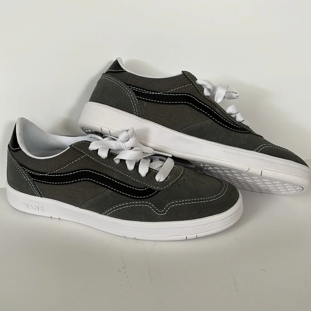 Vans Unisex Cruze Too Comfycush Trainers Gray and Black